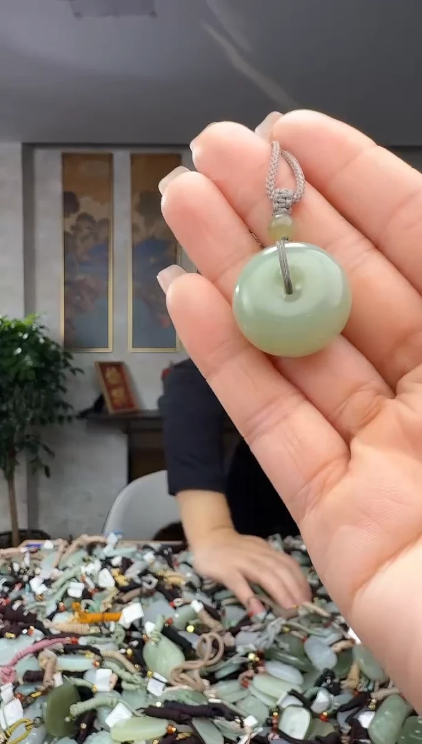 颈饰未镶嵌和田玉拍一发一多样性发货