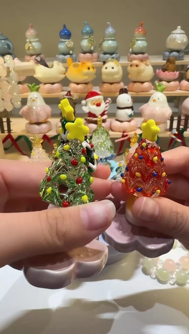 小号实心琉璃圣诞树转转随机颜色