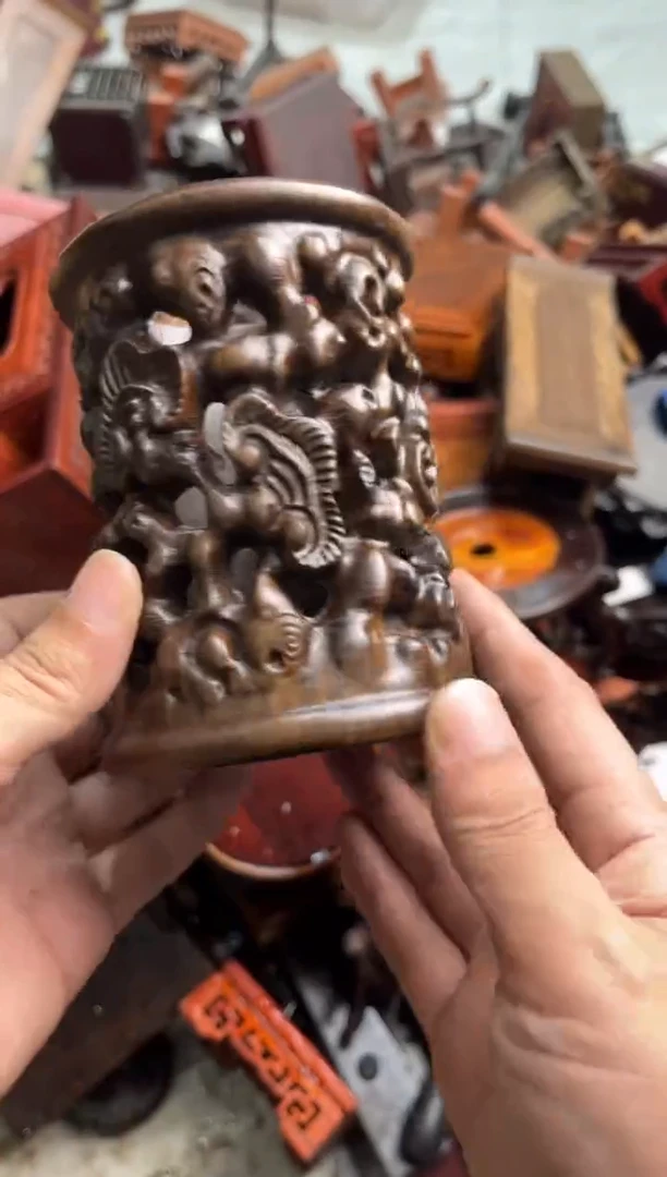 木75 黑檀木笔筒小灵芝款