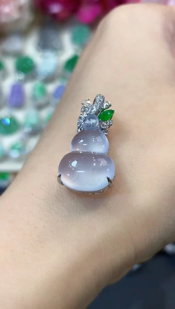 吊坠(不含链)18K金镶嵌翡翠C135