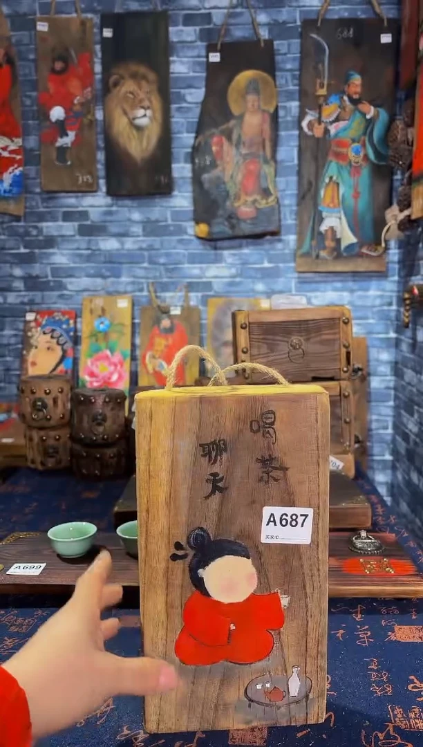 风化老门板丙烯画