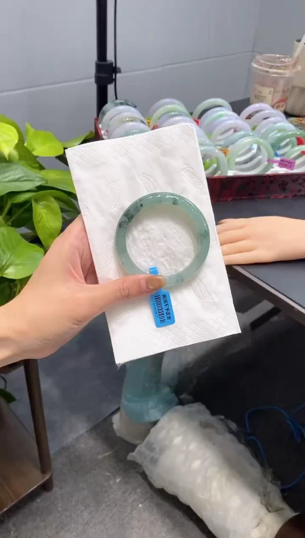 未镶嵌手镯翡翠000083456