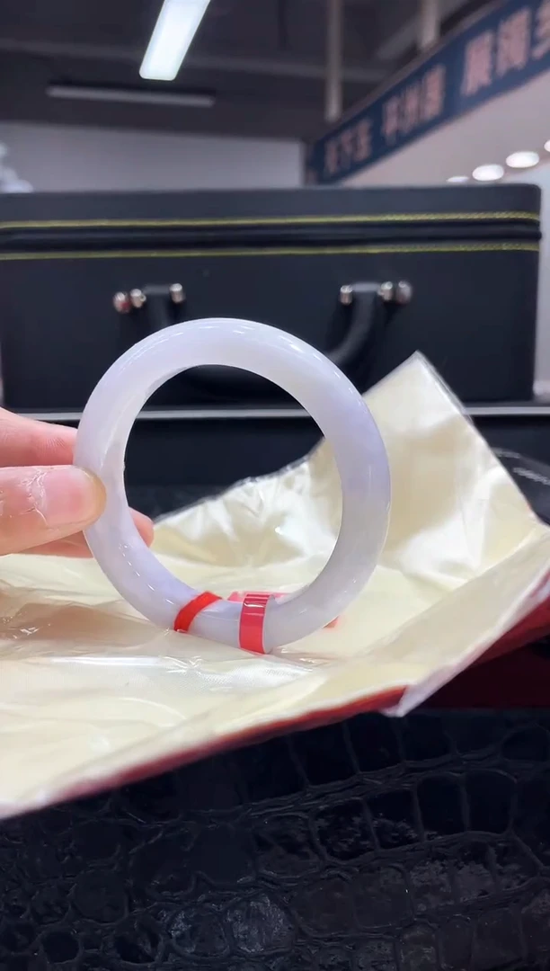 未镶嵌手镯翡翠3