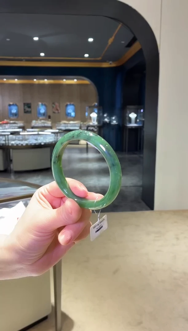 未镶嵌手镯和田玉（碧玉）41【黑点】不退不换圈口58