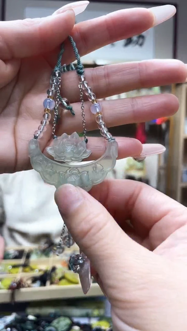 未镶嵌岫玉吊坠·