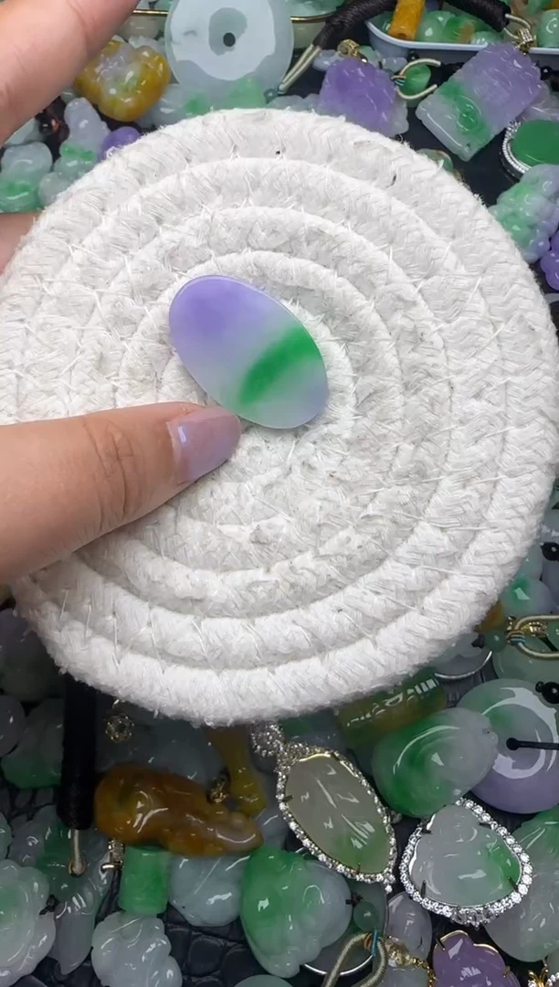 颈饰未镶嵌翡翠缅甸翡翠吊坠