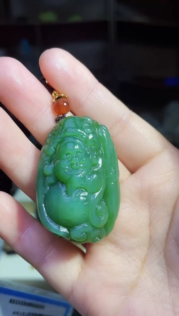 和田玉未镶嵌颈饰1