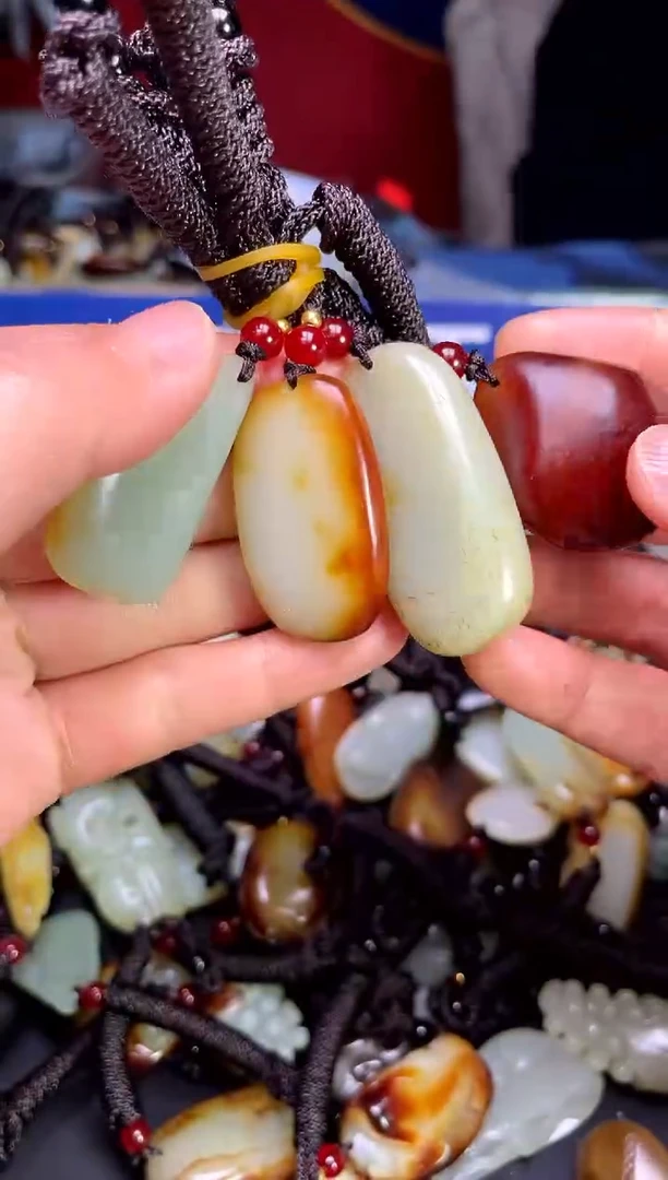 【闪购商品】和田玉颈饰未镶嵌1