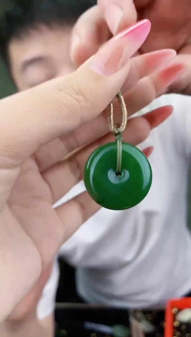 和田玉未镶嵌挂件拍一发一，多样性发货！