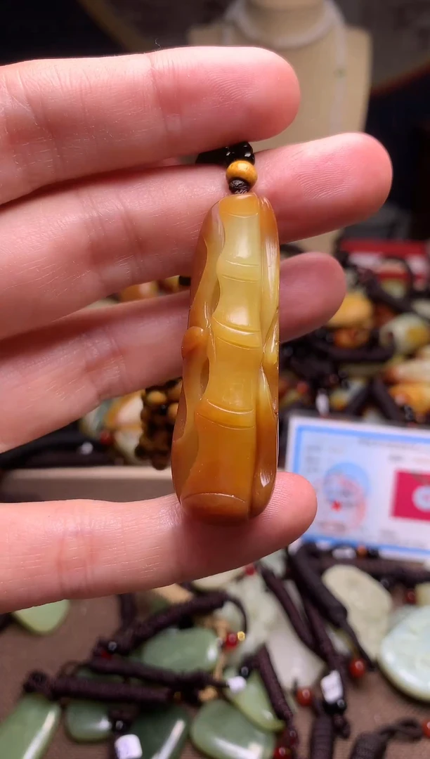 颈饰未镶嵌和田玉新疆料青海料清水和田玉吊坠