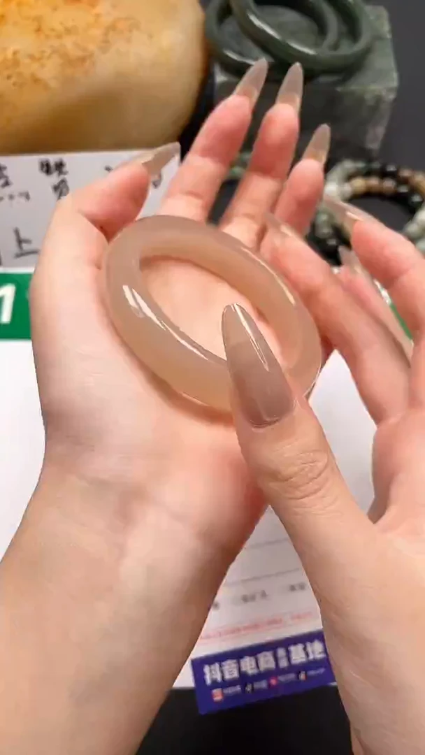 未镶嵌手镯和田玉17-8-56