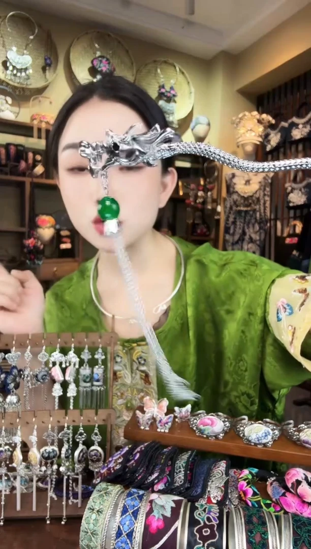 刺绣非遗刺绣民族风饰品