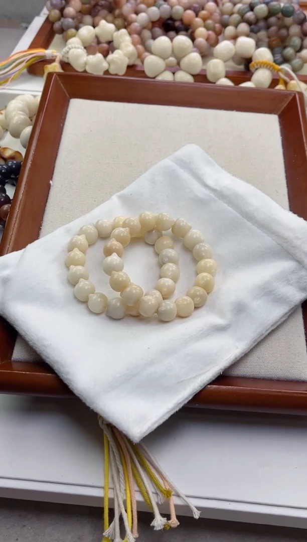 菩提根/象牙果手串w57奶白猫玉化猫猫头14手串