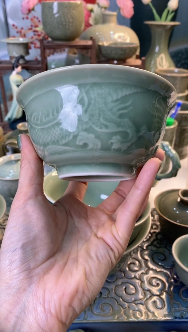 【闪购商品】b000026微瑕4.7英寸龙纹碗1只