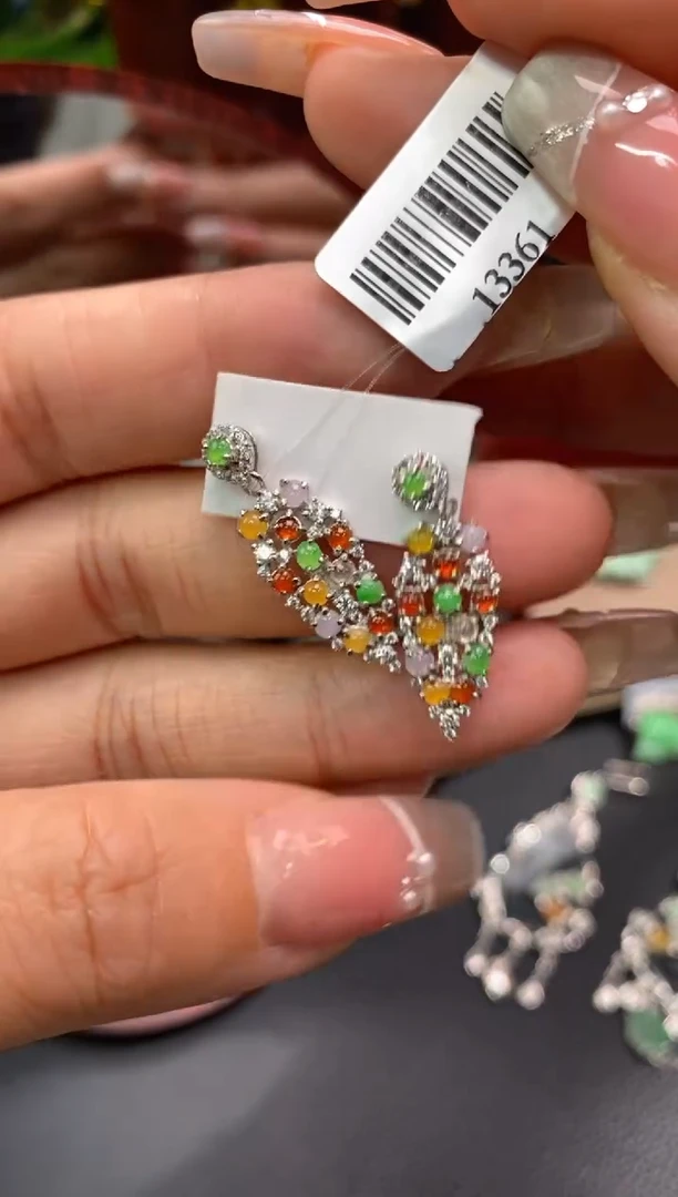 颈饰银S925镶嵌翡翠净货13361