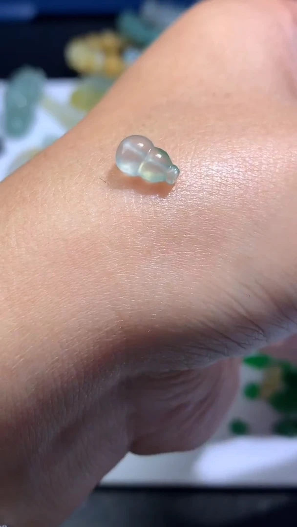 未镶嵌定制翡翠毛货