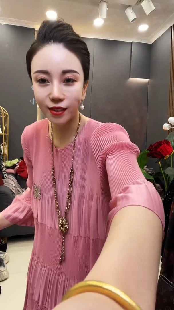 聚酯纤维（涤纶）粉色 蛋糕裙