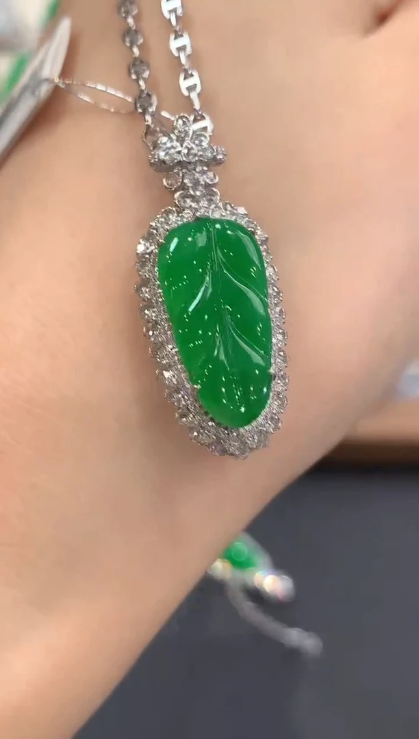 吊坠(不含链)18K金镶嵌翡翠a92