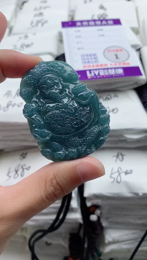 颈饰未镶嵌翡翠8