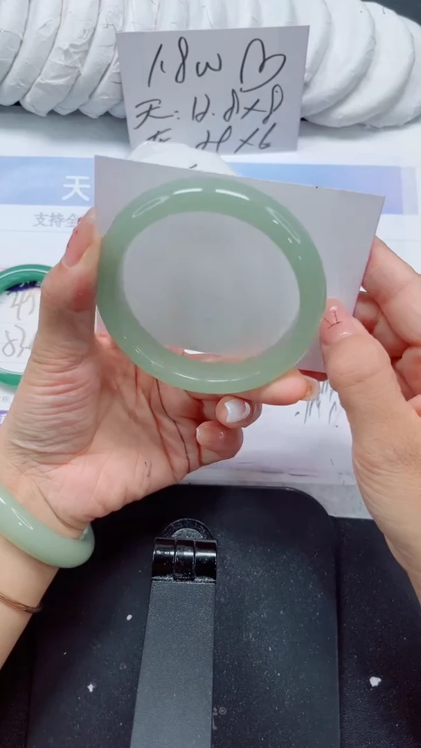 未镶嵌手镯石英质玉296-60