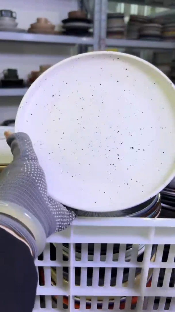 瓷片禾*“今天半价” 18包邮！