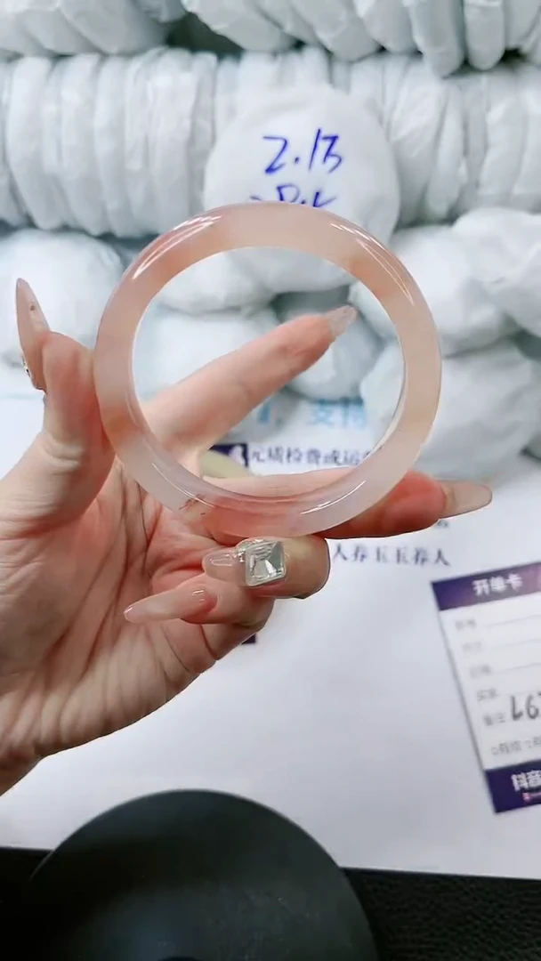 【闪购商品】石英质玉手镯未镶嵌多样性发货L637