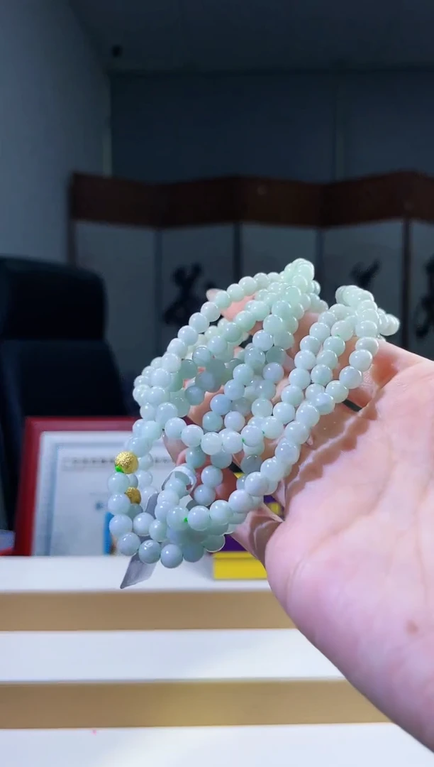 翡翠未镶嵌颈饰翡翠未镶嵌颈饰多样性发其一珠链—13