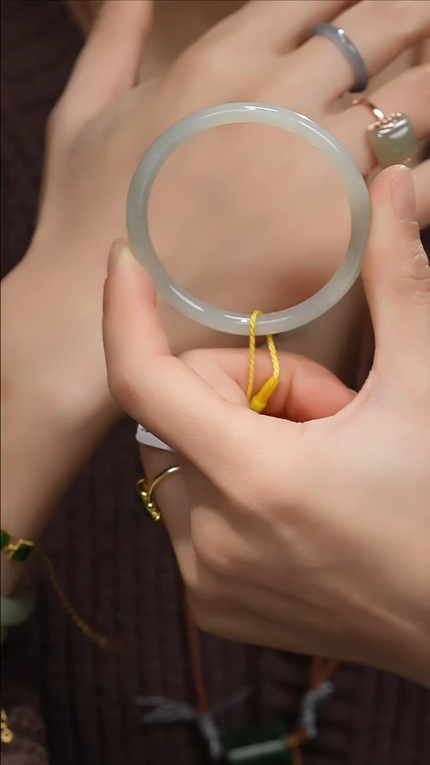 未镶嵌手镯和田玉013