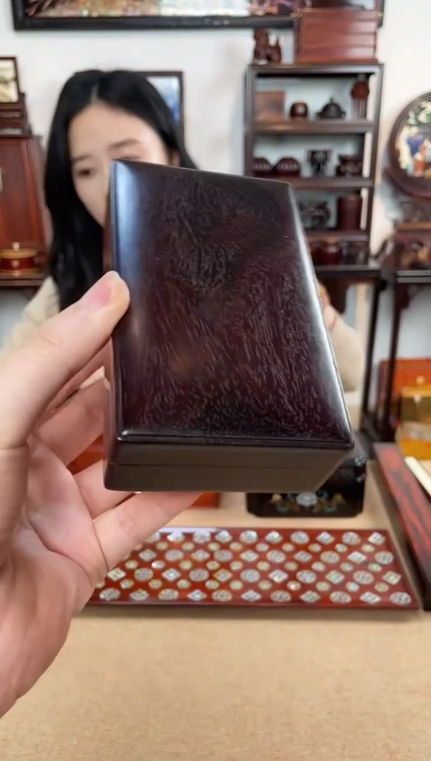 紫檀木类成套家具一木挖盒子