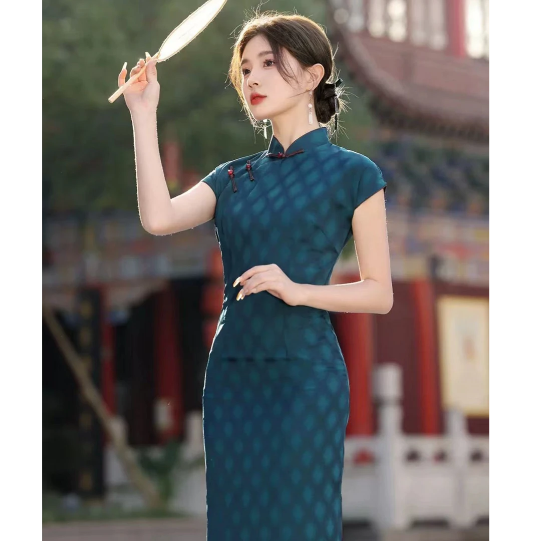 105-绿色 半开襟 绝美 菱形 修身 旗袍