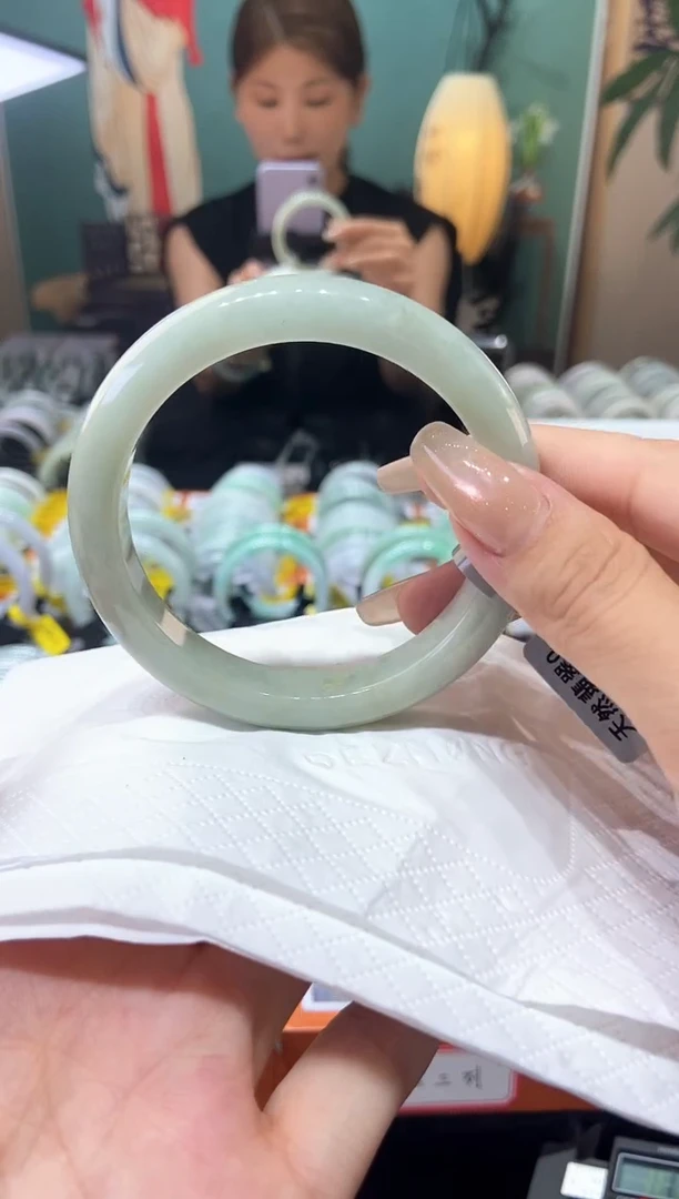 翡翠手镯未镶嵌59.6圈口x