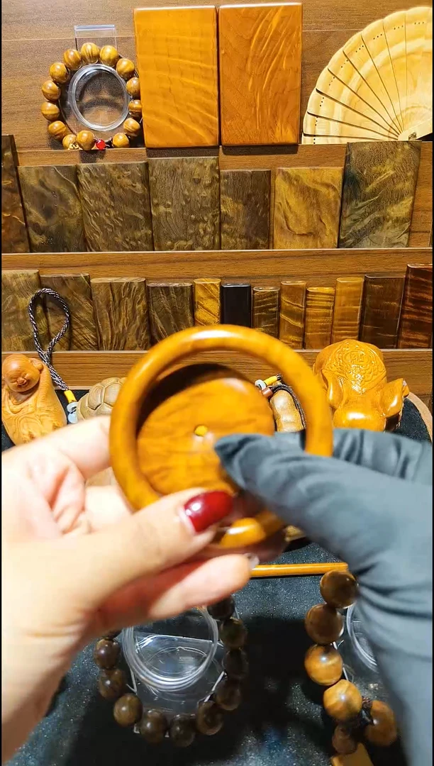 大叶紫檀（黑酸枝木类）《燊若坊》：金丝楠木小叶桢楠同心1