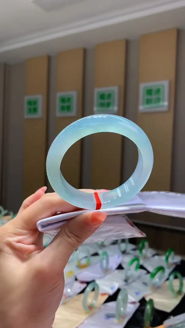 未镶嵌手镯翡翠-QQ999 圈口56 全款16万 定金2万