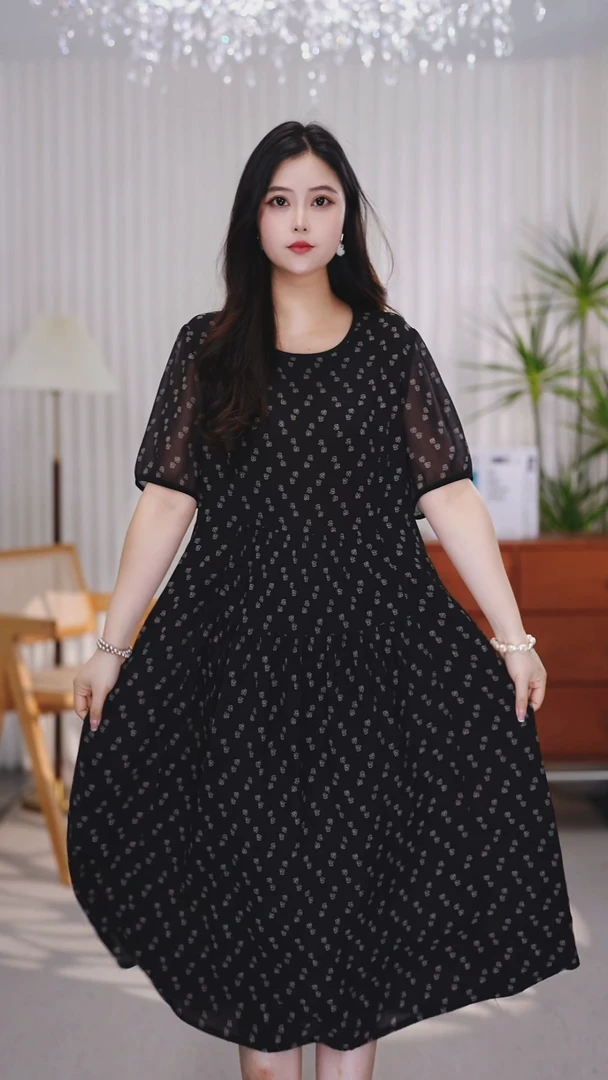 S（24-137）新款2025减龄遮肉显瘦宽松大码黑色简约女装连衣裙