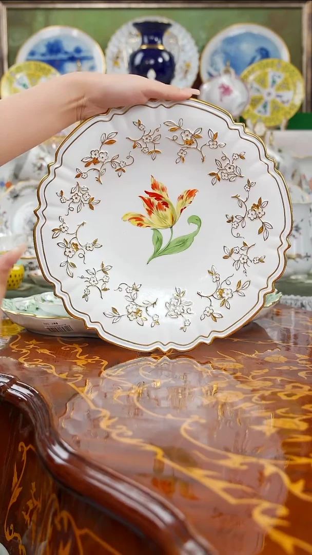 摆件娜娜中古瓷器如图所示117