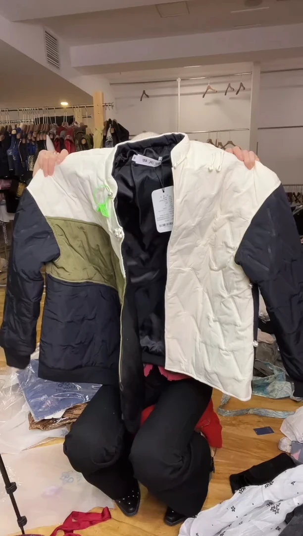 外套       M码        140斤