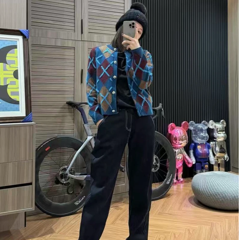 BETTER JOELAY-【深海幻境】时尚针织开衫毛衣彩色萎格慵懒SDL6861