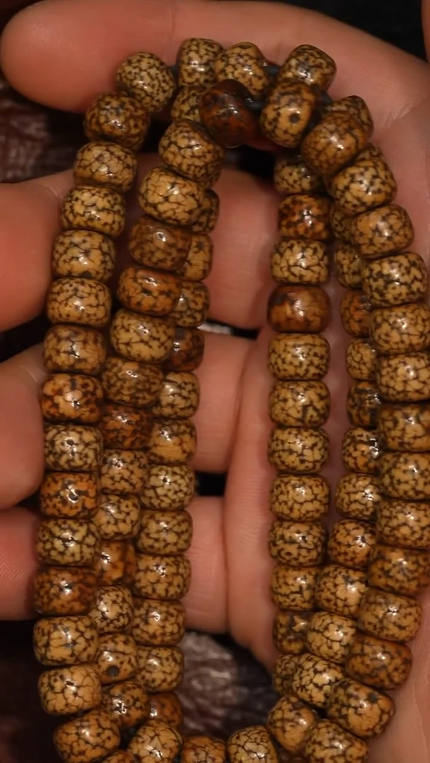 冲赛康胡子哥，藏传念珠258