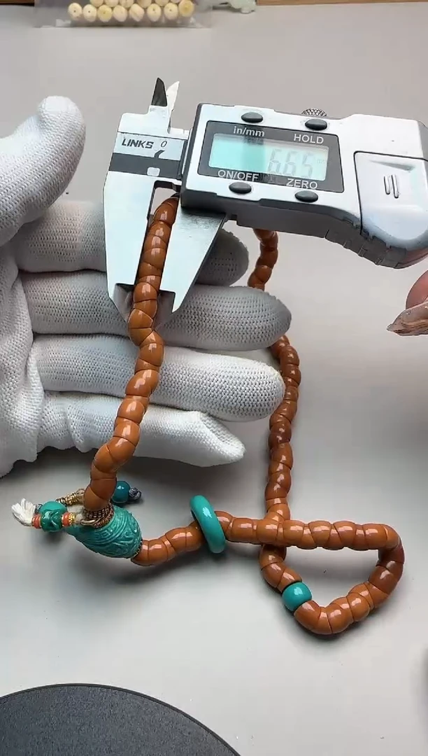 【闪购商品】橄榄核手串核尖大肠+配饰