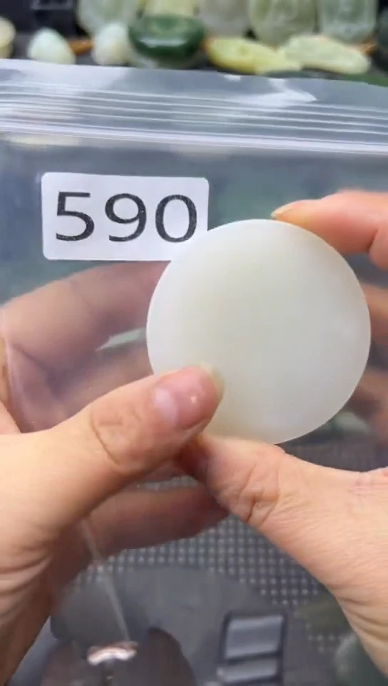 未镶嵌和田玉珠宝半成品镯芯