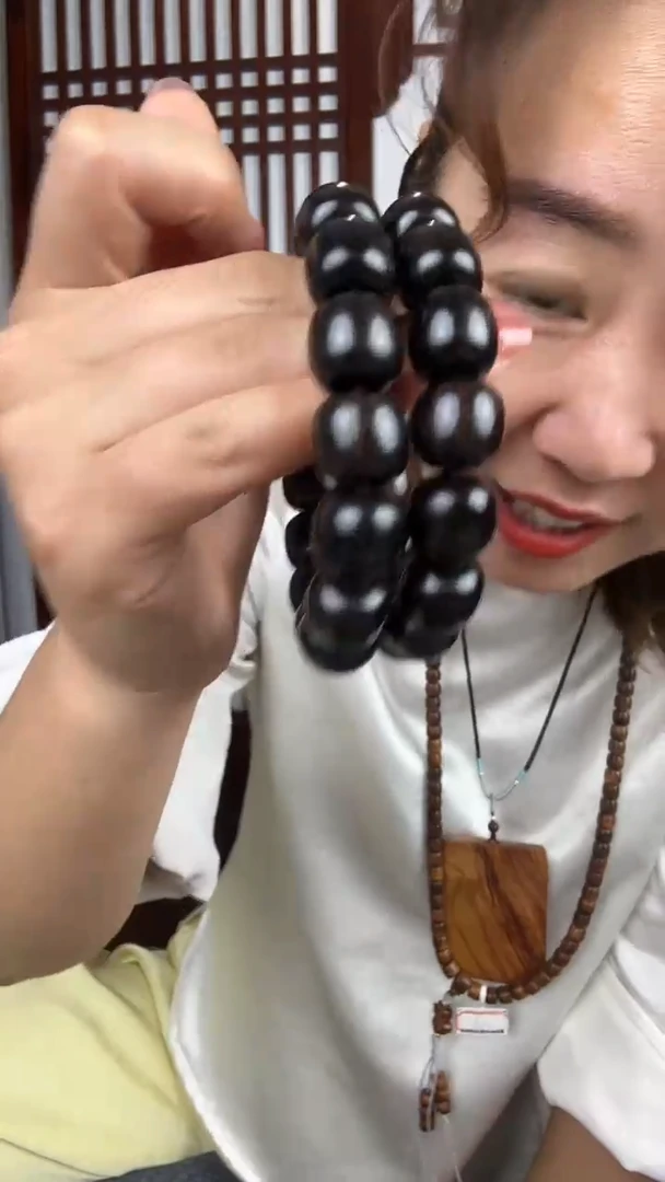 东非黑黄檀（紫光檀）紫光檀卡1415单圈手串8.8