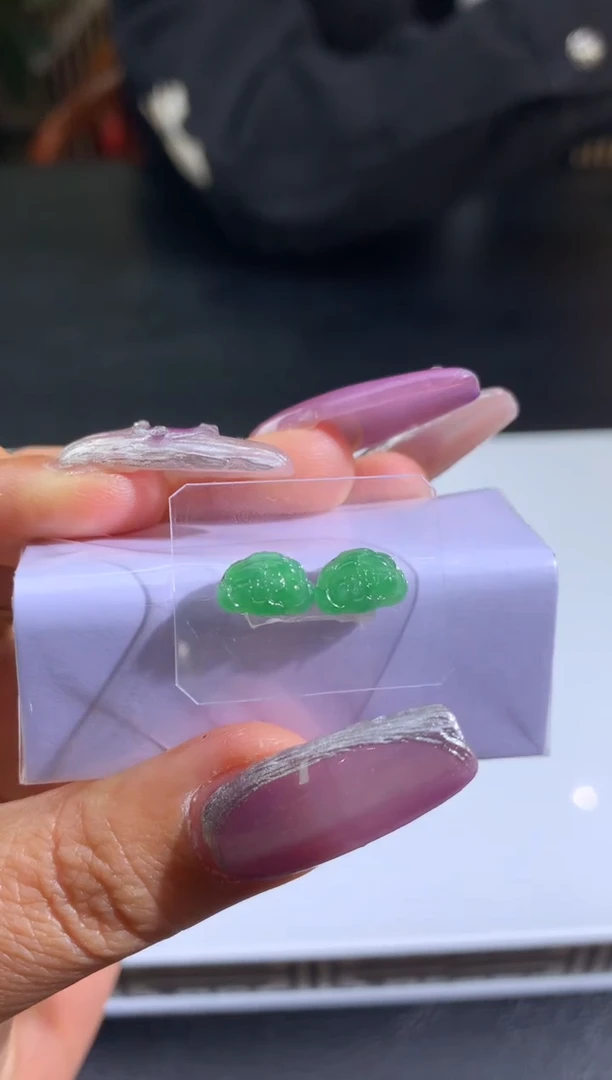 未镶嵌定制翡翠勤****鸭翡翠