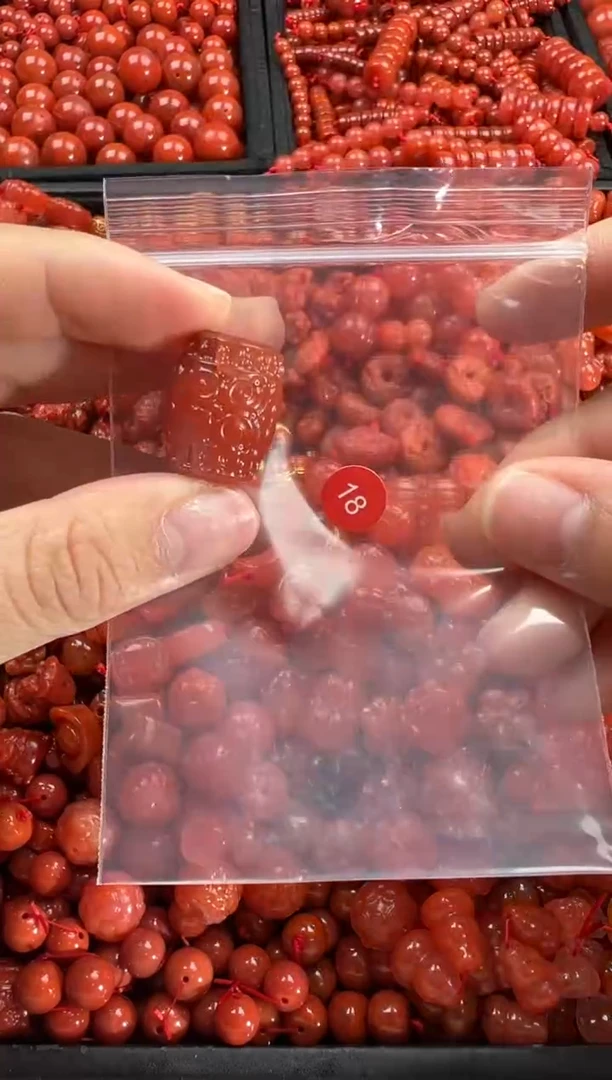【闪购商品】南红玛瑙颈饰未镶嵌1