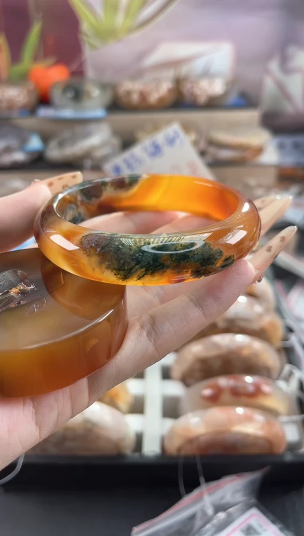 未镶嵌手镯石英质玉57