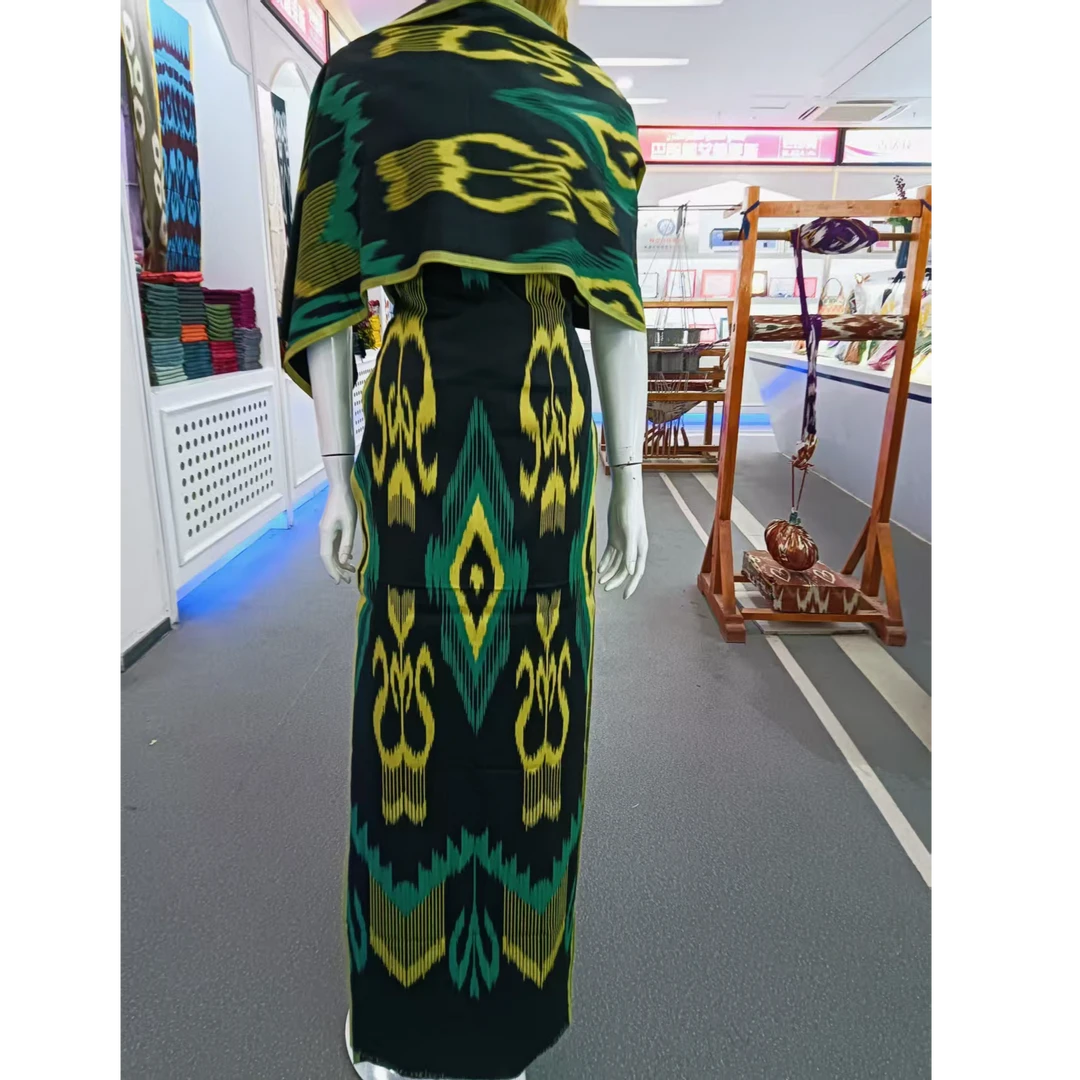 يىپەك پاختا ئارلاش  布料/真丝不褪色巴郎赞艾德莱斯丝绸布料