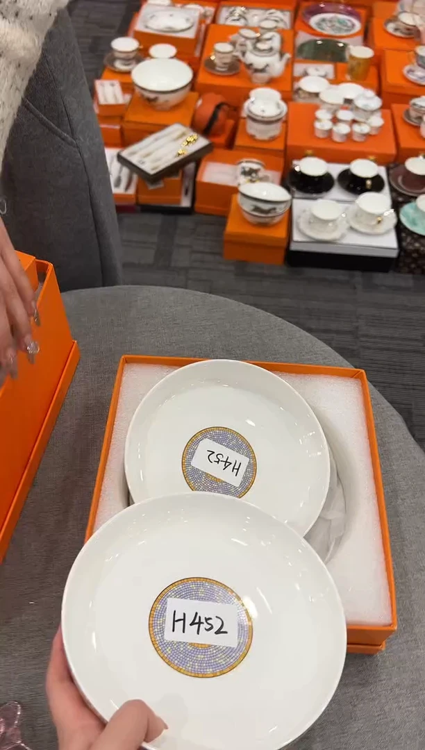 【闪购商品】杯H452--------------