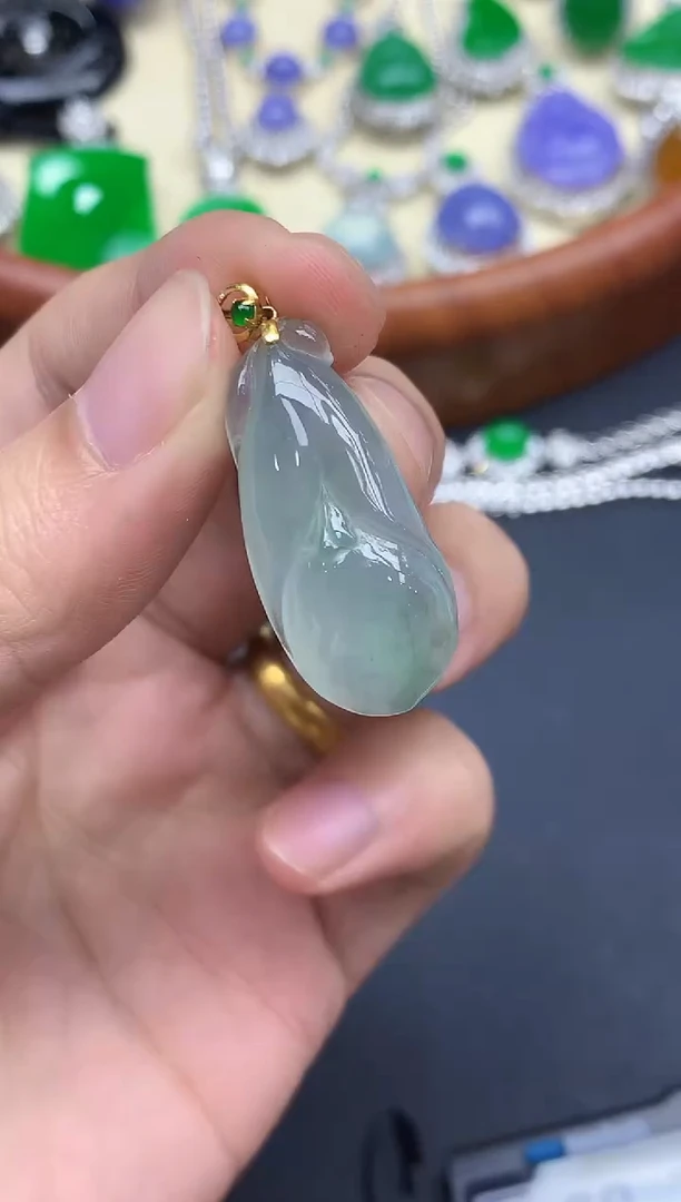 颈饰18K金镶嵌翡翠127-中国好珍宝