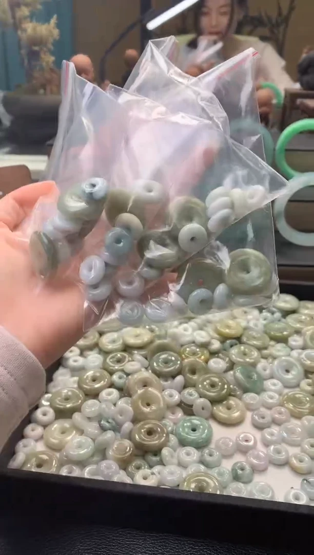 吊坠(不含链)未镶嵌翡翠一袋小平安扣多样性发一件