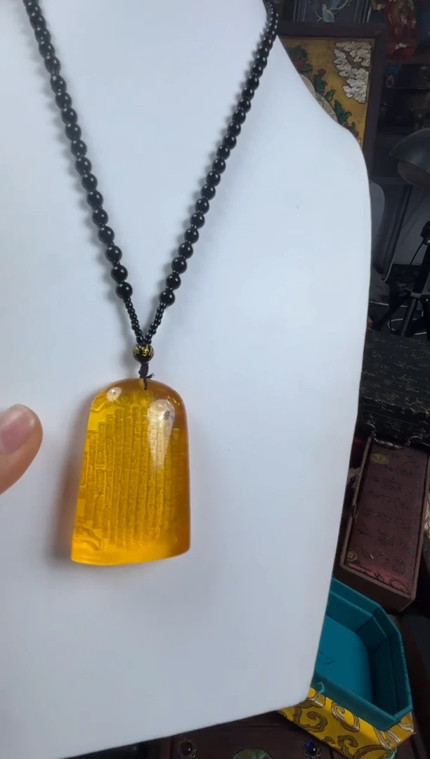 裸石金珀未镶嵌678768678876867786678