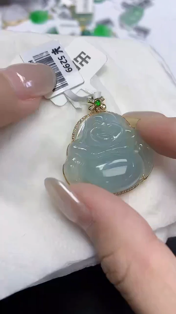 翡翠18K金镶嵌颈饰天然缅甸翡翠A货
